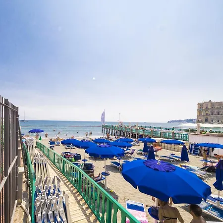 Holiday home Posillipo12